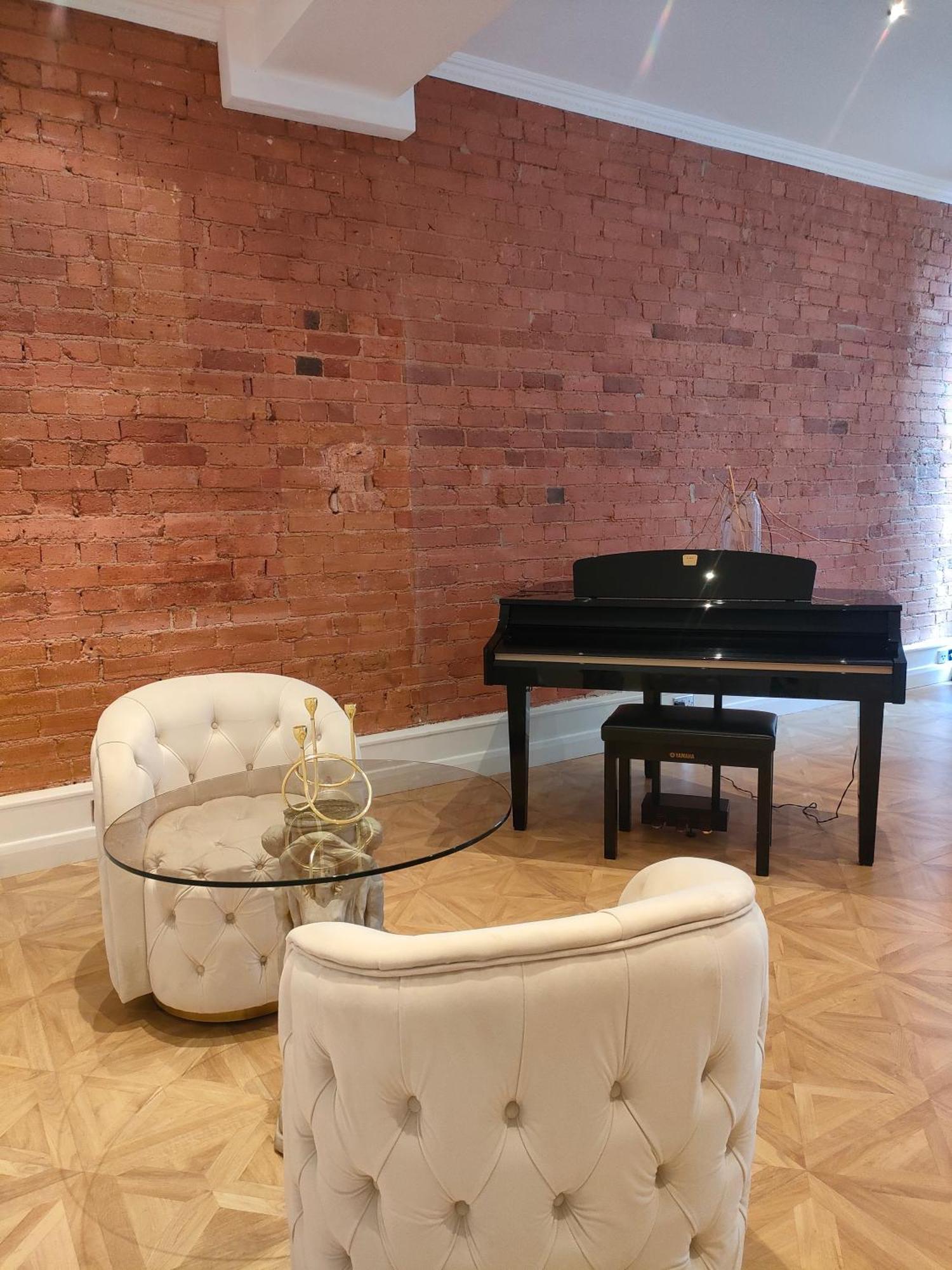 Versailles Apartment Nottingham